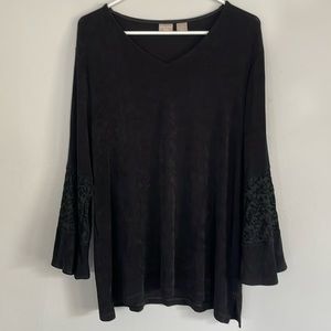 Chico’s size 3 black Travelers Top